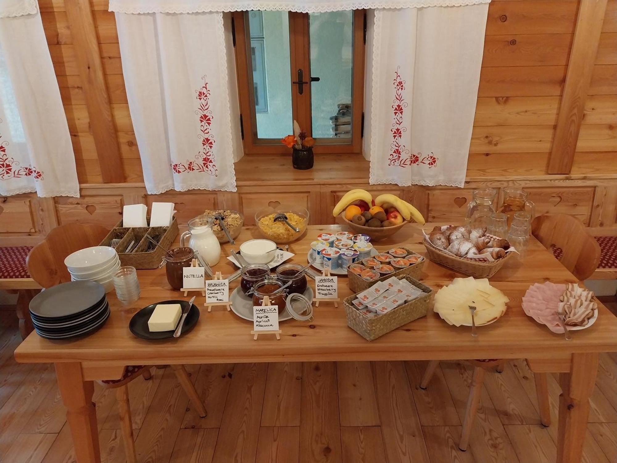 Hotel Surc Kranjska Gora Eksteriør bilde