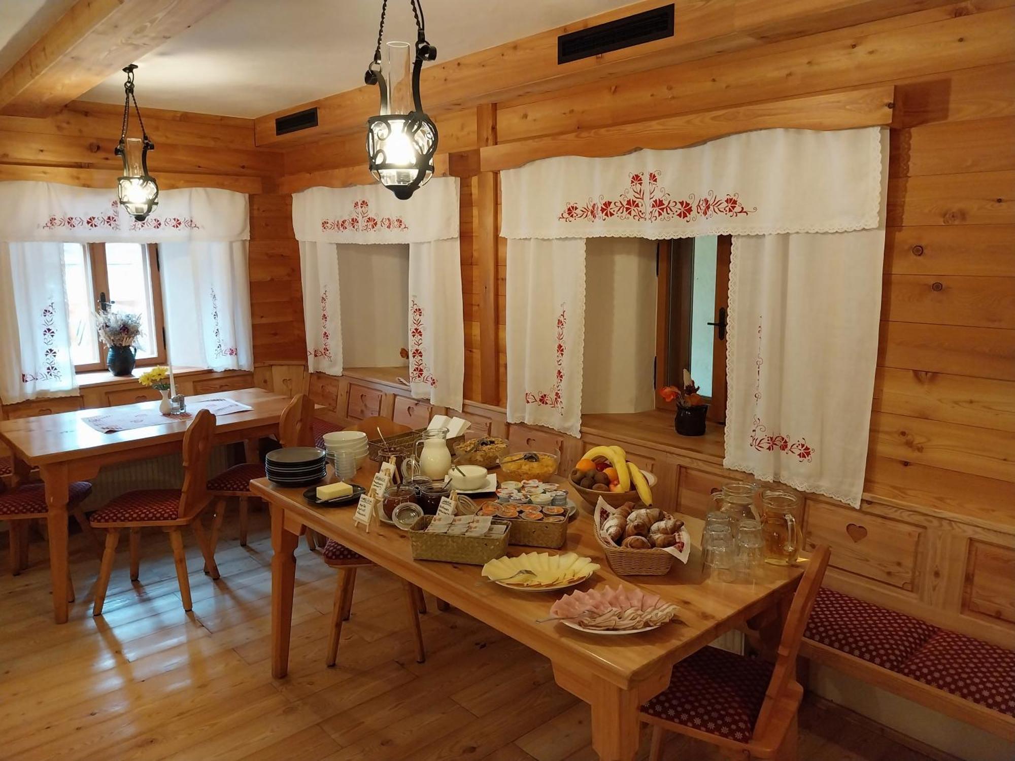 Hotel Surc Kranjska Gora Eksteriør bilde