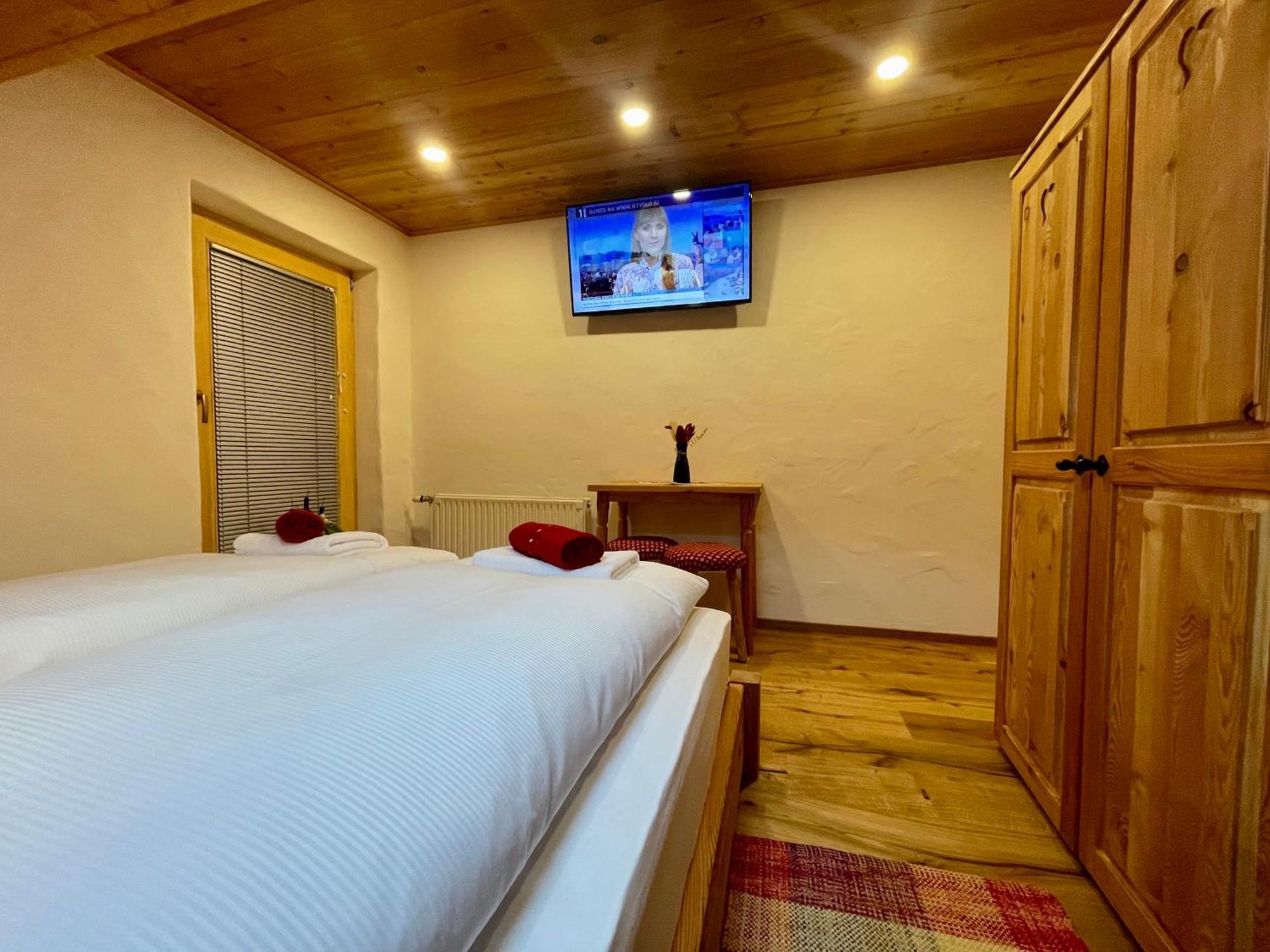 Hotel Surc Kranjska Gora Rom bilde